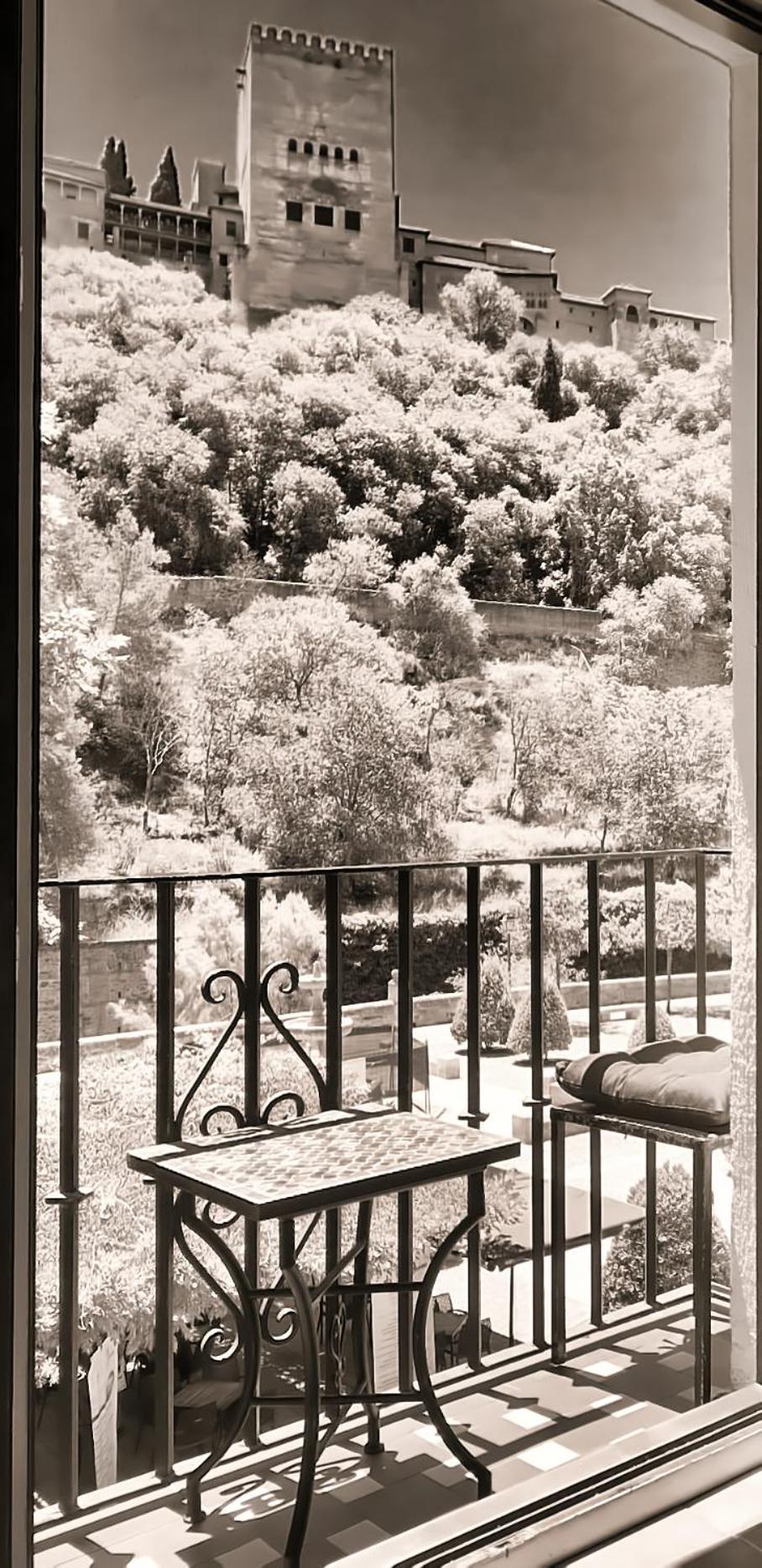 The Nasrid Palace From Your Bed ! Granada Exterior foto